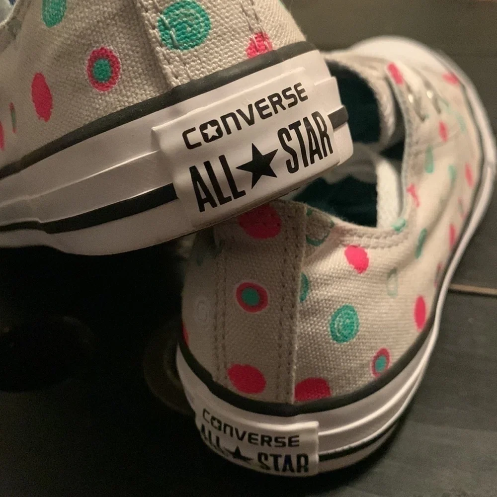 Girls CONVERSE Chuck Taylor ALL STAR Circle Print OX Sneakers